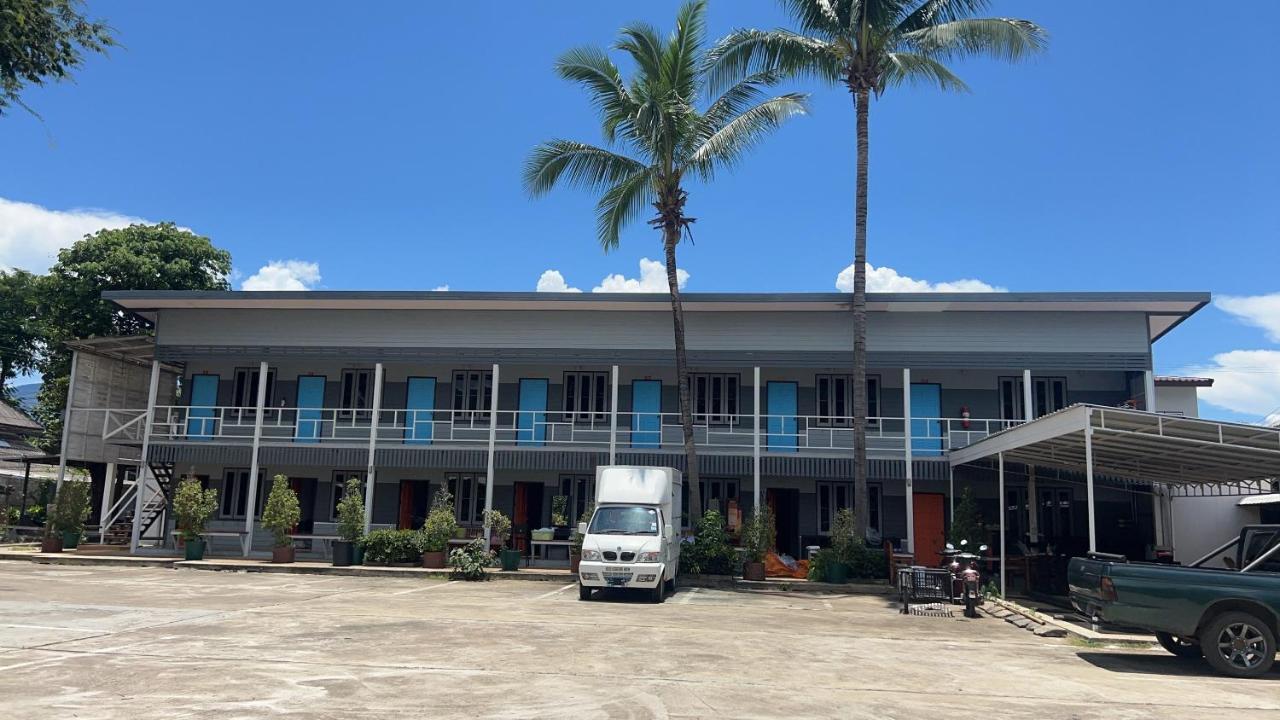 Revolution Hostel Pai Exterior photo
