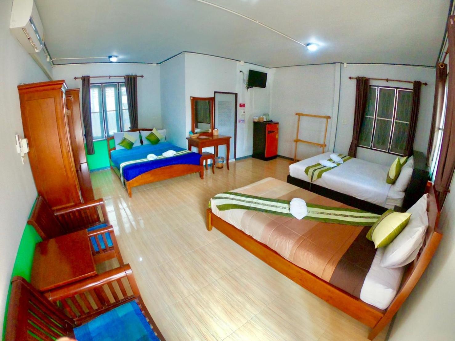 Revolution Hostel Pai Exterior photo