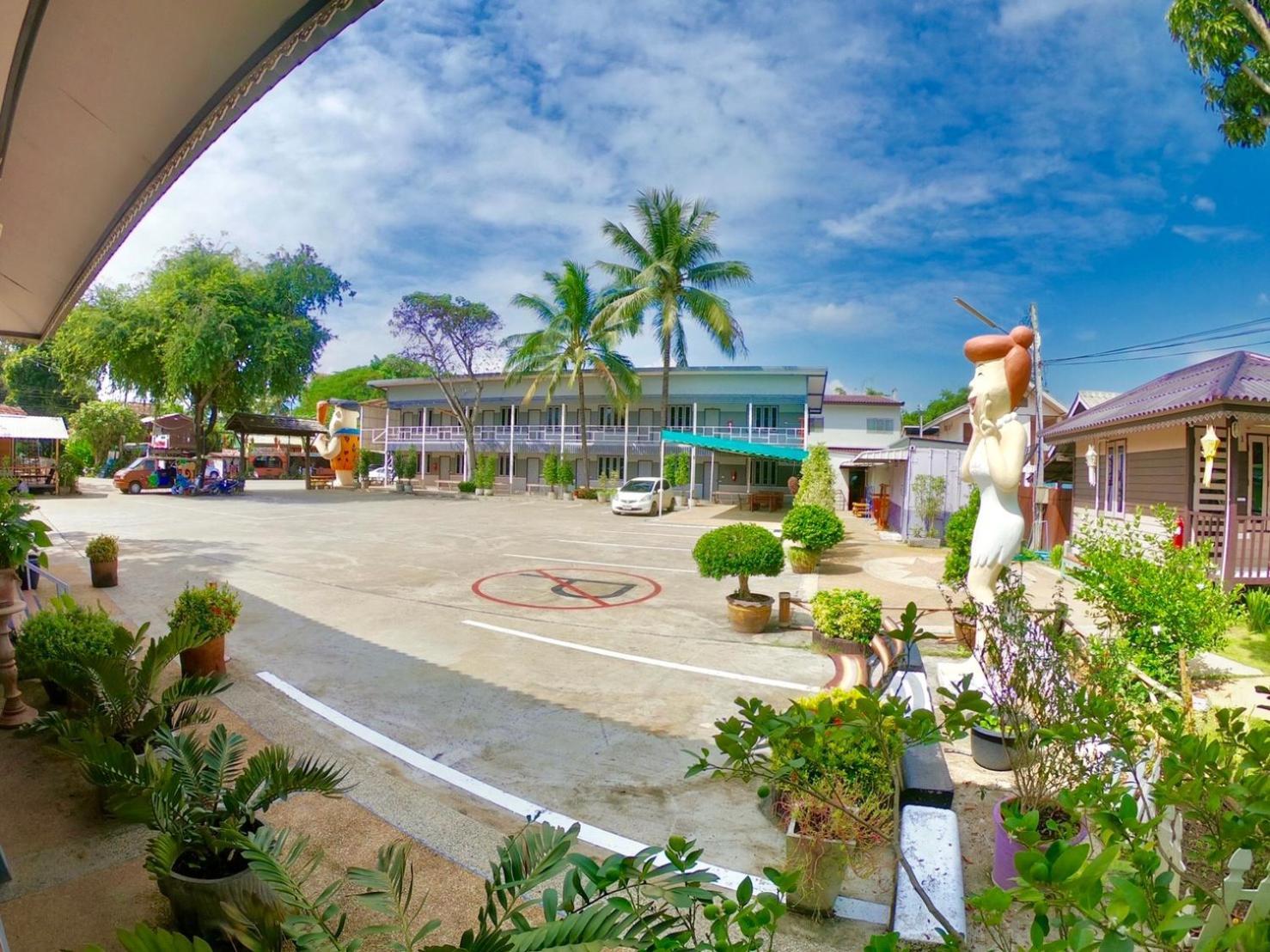 Revolution Hostel Pai Exterior photo